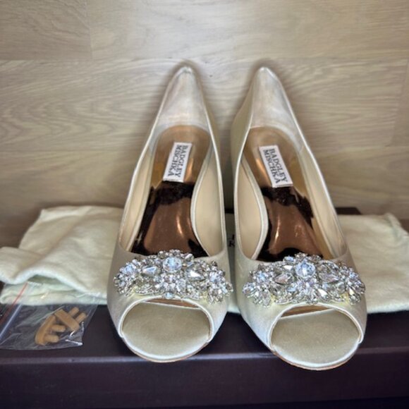 Badgley Mischka Dara Wedge Heel Shoes, Size 6.5 - Picture 7 of 12